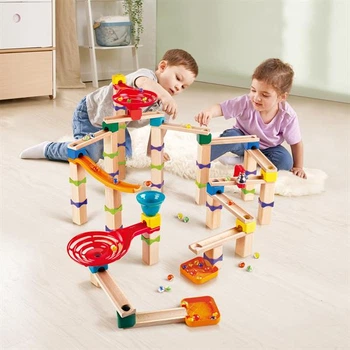 Конструктор-лабиринт Hape Marble Run Трюки и повороты 129 эл. (E1100)