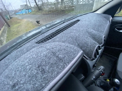 Накидка на панель приладів RENAULT Sandero 2008-2012 р.