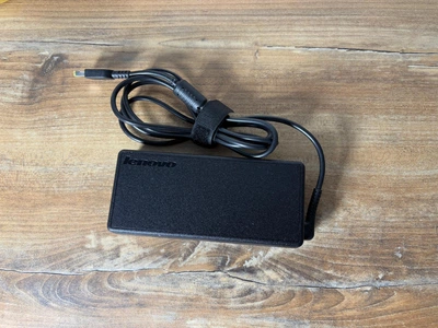 Оригинальный блок питания, зарядка Lenovo 135W 20V / 6.75A / USB + pin для ноутбука \ без кабеля питания Б\У - Б/У