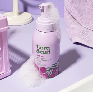 Піна для волосся Flora & Curl Sweet Hibiscus об'єм для кучерявого волосся 200 мл (5060627510707)