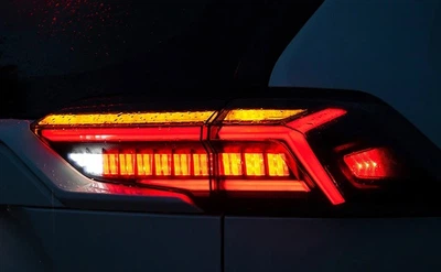 Задние фары альтернативная тюнинг оптика фонари LED на Toyota RAV4 черная 19- Тойота РАВ4 L3074