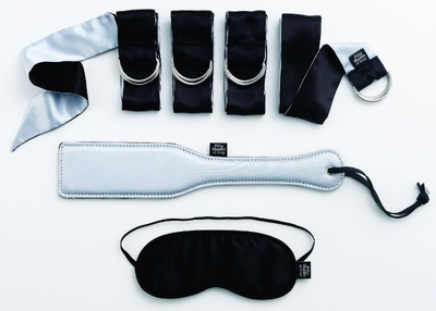 Набор аксессуаров для бондажа Fifty Shades of Grey Submit to Me Beginners Bondage Kit (16160000000000000)