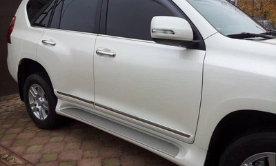 Toyota Land Cruiser Prado 150 (2013-2017) білий молдинг дверей
