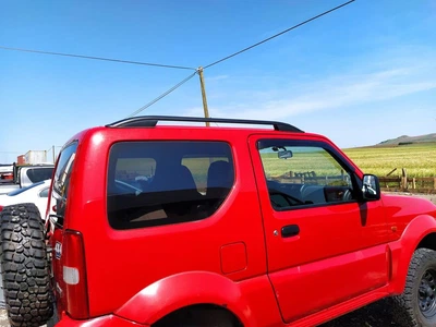 Черные рейлинги на крышу для Suzuki Jimny 1998-2018 - рейлинги для Suzuki Jimny