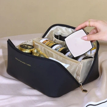 Містка дорожня косметичка - Make Up Bag (чорна)