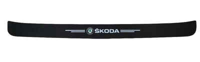 Наклейка на задний бампер карбоновая округленная Skoda все модели 100x10см