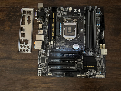 Материнская плата Gigabyte GA-B85M-D3H (s1150, Intel B85) Б/У