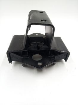 Задня опора двигуна Q-FIX Q002-0486 Паджеро Спорт 1997-2007 MR448559