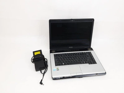 Ноутбук 15.6" Toshiba Satellite A200-23J, Pentium T2370 (1.73 GHz) 4GB DDR2, HD 2600, 200GB HDD Б/У