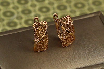 Сережки Xuping Jewelry вигнутий прямокутник із візерунком змійка 1.8 см золотисті