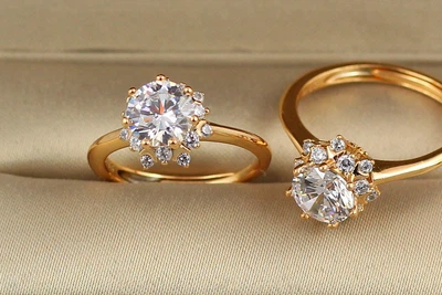 Кольцо Xuping Jewelry раздвижное элегантное с белым камнем р 16 золотистое