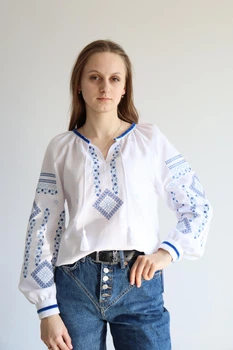 Жіноча вишита сорочка MOTYV «Марія» (біла тканина, блакитна вишивка гладдю, 100% бавовна) | Розмір 6XL