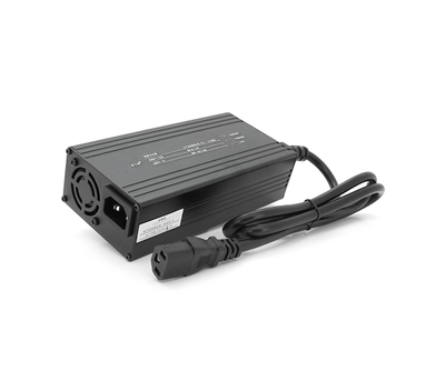 Зарядний пристрій для акумуляторів AGM 12V,15А, 137х90х50mm