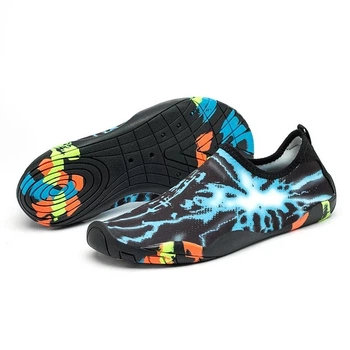 Обувь для пляжа и кораллов аквашузы Diving shoes черные с синей молнией 45 ( 28,6 см ) 114