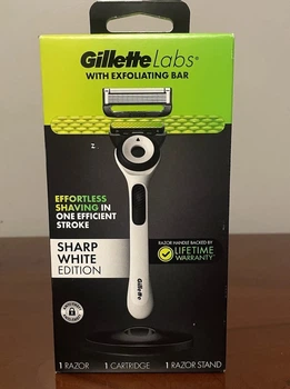 Белый мужской станок Gillette Labs в лимитированном дизайне с подставкой и 1 картриджем