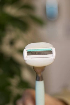 Касета поштучно Venus Breeze Aloe з гелевими подушечками