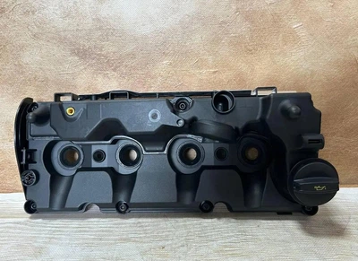 Кришка клапанів ГБЦ 2.0 TDi аналог 03L103469AD Фольксваген Артеон Бітл Кадді Пасат Б7