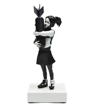 Фігурка Banksy Bomb Hugger 30 см Чорно-Біла