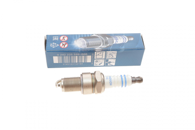 Свеча зажигания Land Rover Defender/Discovery/Range Rover 88-02 - 0 242 225 599 BOSCH
