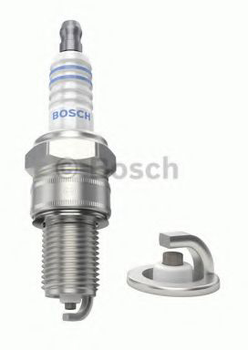 Комплект свечей зажигания Bosch (0 242 225 960)
