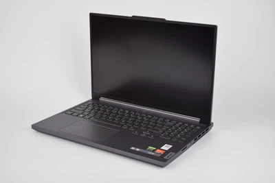 Игровой ноутбук Lenovo Legion Slim 5 16APH8 R7-7840HS / 16GB / 512GB / RTX 4070 / 16" WQXGA 165Hz / Win11 (82Y9004SMH)