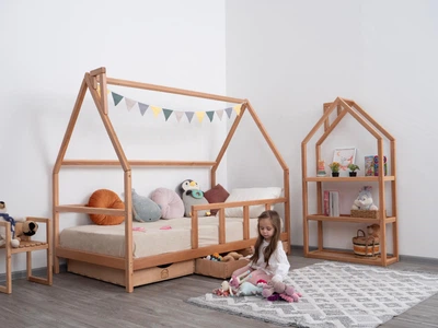 Детская кровать домик Монтессори от Busy Wood на ножках с ящиками 3х90 см Модель 1 натуральное дерево 140х70 см