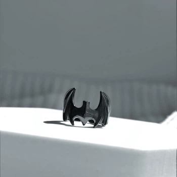 Безразмерное мужское кольцо из стали Bat