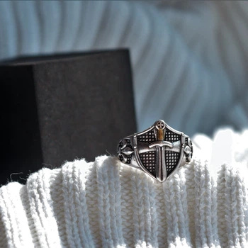 Безразмерное мужское кольцо из стали Shield