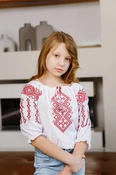 Вишиванка для дівчинки Галичанка Забава червоний 104