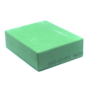 Абразивний точильний камінь для заточування NANIWA Sharpening Stone 400 grit, 70х55-57х20мм світло-зелений арт.10858