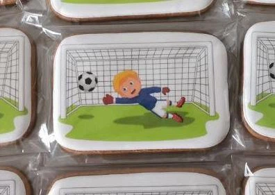 Пряники футболісту, футбол