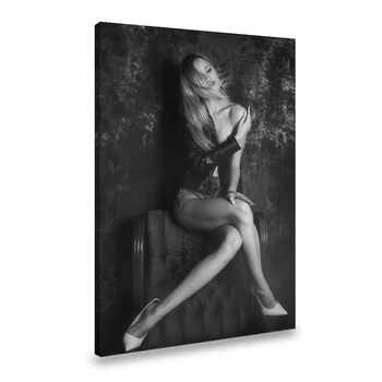 Картина на холсте Красивая молодая девушка 120x80 см (37ero_XL)