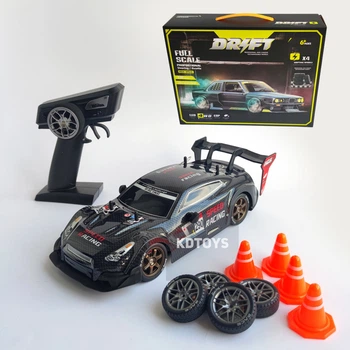 Игрушка машинка для дрифта Ниссан ГТР на радиоуправлении Nissan GT-R 4WD Drift Car на радиоуправлении дрифт Свет фар (Black)
