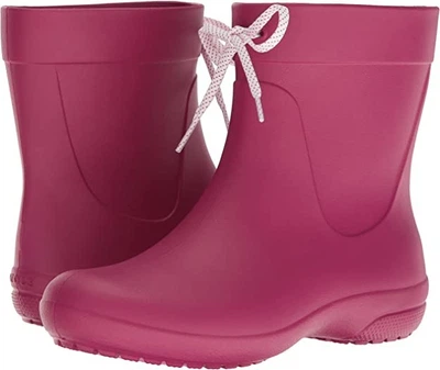 Жіночі гумові чоботи Crocs Freesail Shorty Rain Boot Pink Berry (33/34, яскраво-рожевий)
