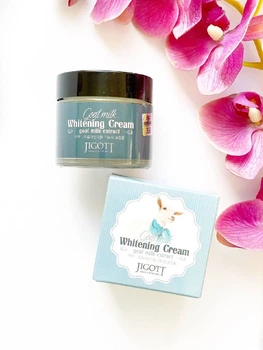 Отбеливающий крем для лица с экстрактом козьего молока Jigott Goat Milk Whitening Cream 70 ml