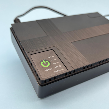 ИБП для роутера Andes DC1018P 18W 8800mAh (18Wh), 1xDC (12V/1A), 1xDC (9V/1A), 1xDC (5V/2A)