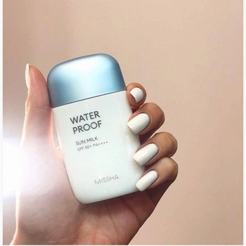 Сонцезахисне водостійке молочко Missha All-around Water Proof Sun Milk SPF50+/PA+++ 70 мл