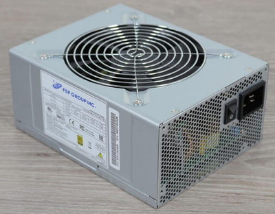 Блок живлення FSP 1200W 80+ GOLD (FSP1200-50AAG) Б/в
