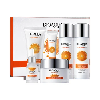 Подарунковий набір для обличчя Bioaqua Vitamin C Set, зволожуючий, з вітаміном С, 6 засобів