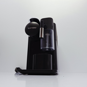 Капсульна кавоварка DeLonghi Nespresso Lattissima One EN510.B (DDT) (0425), б/в