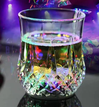 Склянка світиться з Led підсвічуванням келих Luminous Cup 200 мл