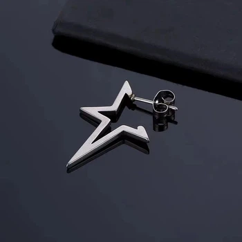 Серьга-гвоздик в форме звезды на одно ухо