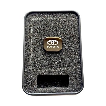 Флешка 32 ГБ, маленькая в салон авто с логотипом Toyota, USB