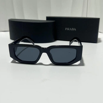 Солнцезащитные очки Prada PR 17WS черные унисекс