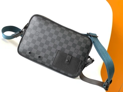 Сумка Louis Vuitton Alpha Messenger / 26 х 17 х 5 см