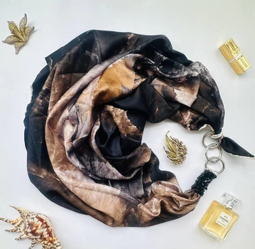 Дизайнерська хустка My Scarf "Тайна ніч" 90 на 90 см прикрашена агатом
