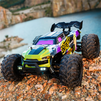 Машина на пульте SG116PRO Радиоуправляемая модель масштаб 1:16, монстр-трак, 4WD, с полным приводом для детей