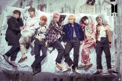 Постер (138) BTS - Bed (8435497231668)