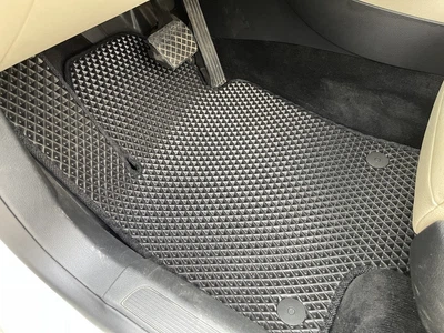 Коврики EVA черные для Volkswagen Passat CC 2008 года и новее 5 штук в штатные места высококачественные автоаксессуары