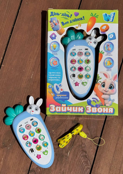 Дитяча розвиваюча іграшка - телефон WToys 80650 "Зайчик Звоня" блакитний Українська озвучка